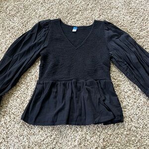 EUC Old Navy black long sleeve peplum shirt size medium